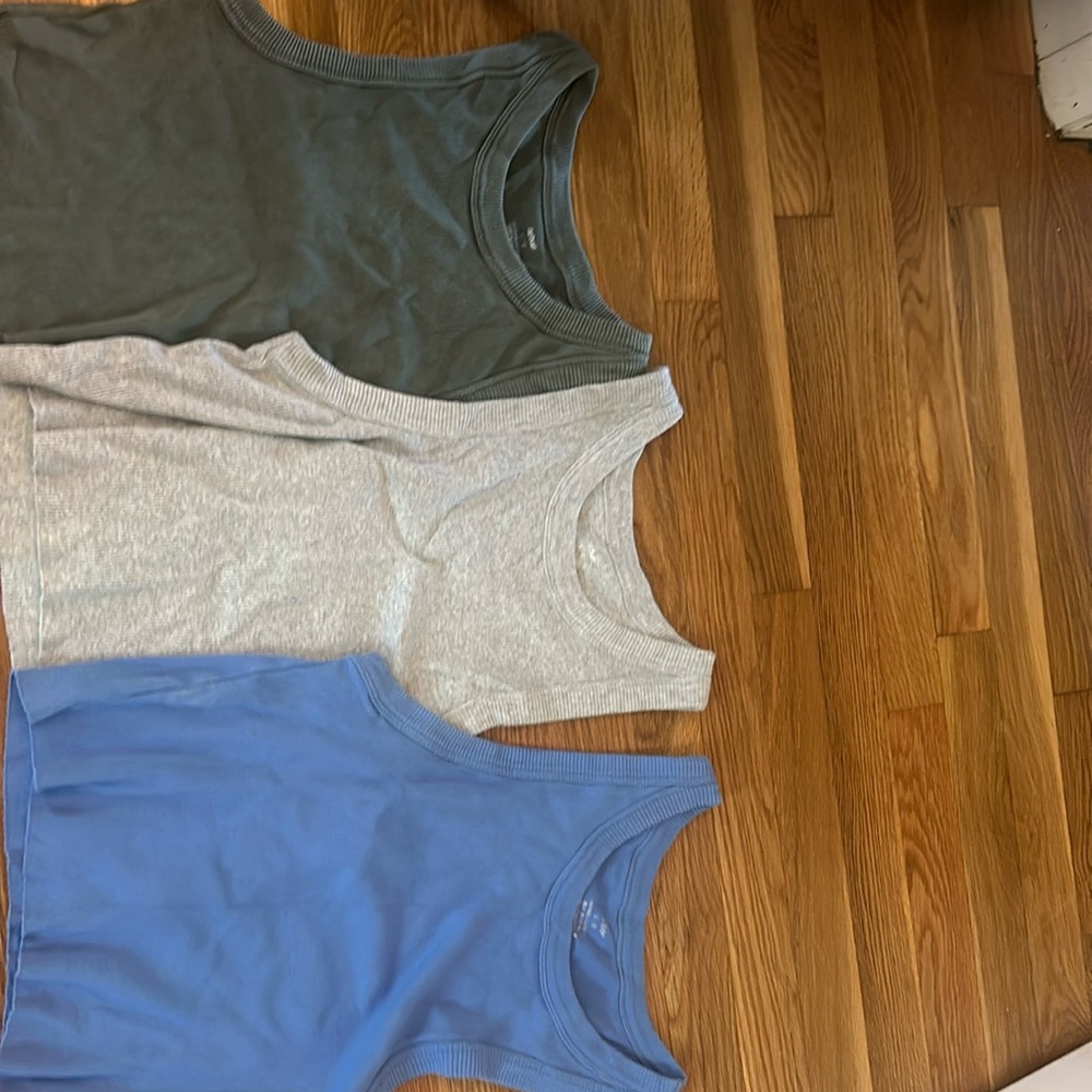 3 Aerie L High neck soft tank tops